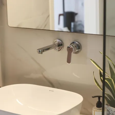 加里尼酒店 酒店